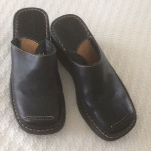 Born Clogs